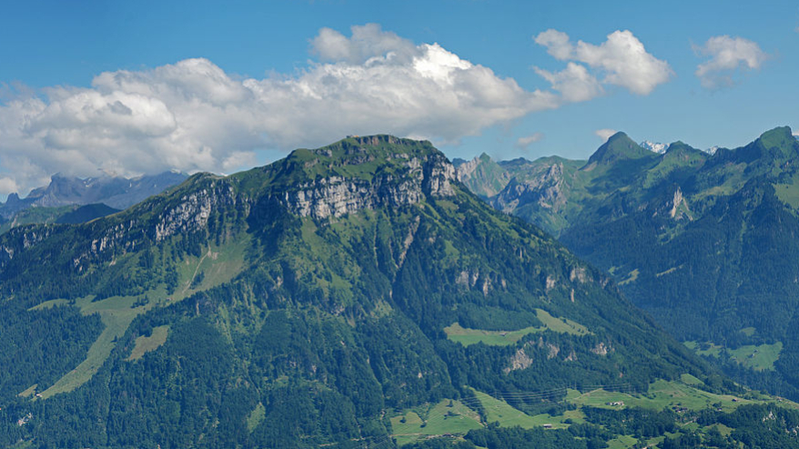 1200px-Fronalpstock_big